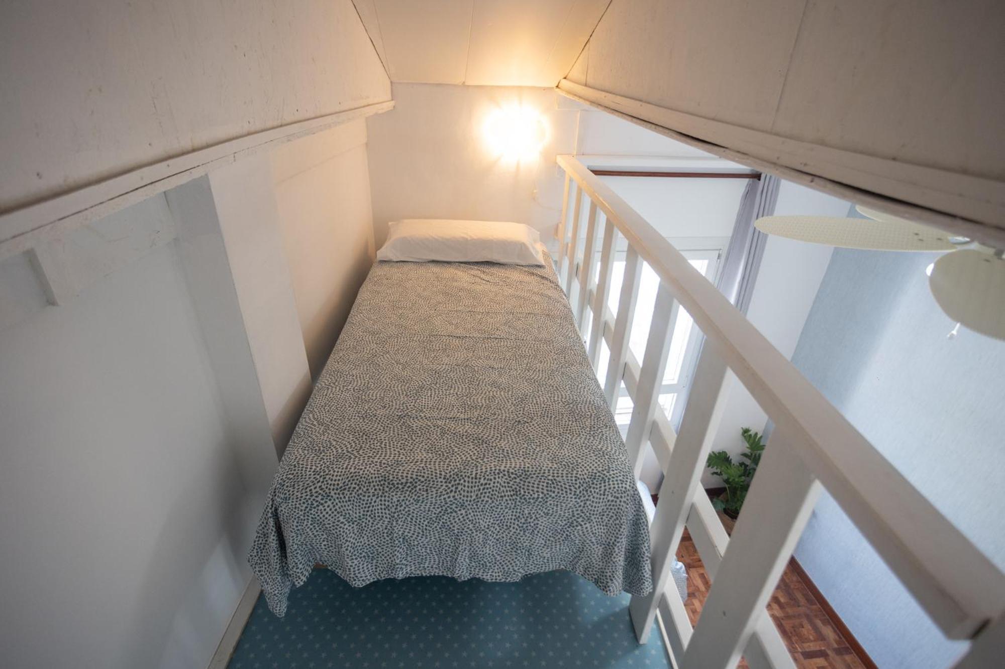 Naim Guest House Malaga Centro Dış mekan fotoğraf