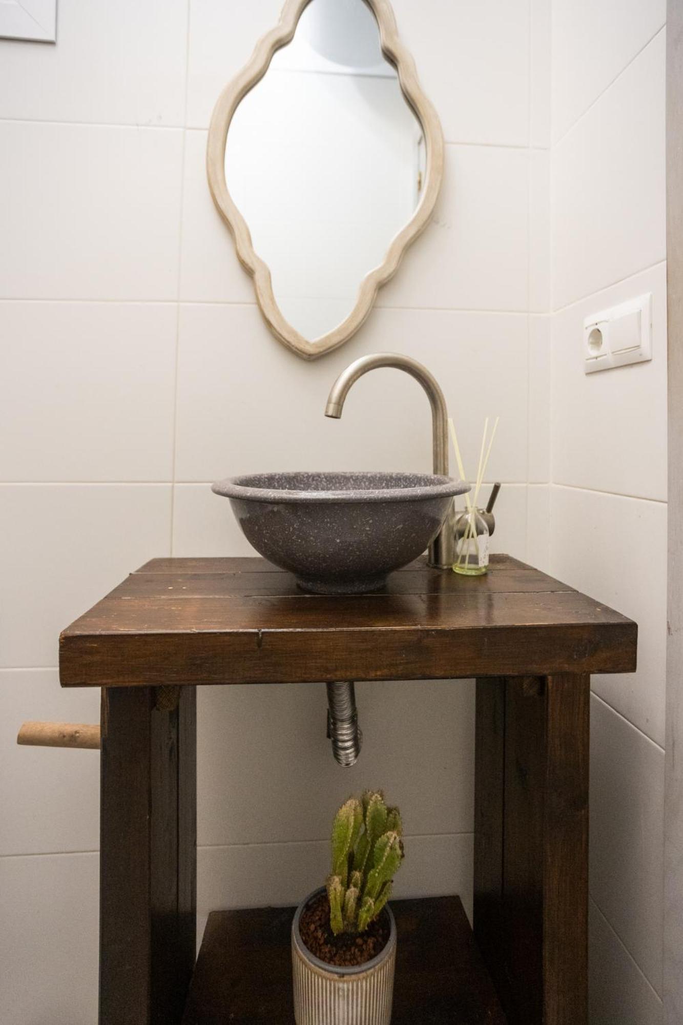 Naim Guest House Malaga Centro Dış mekan fotoğraf
